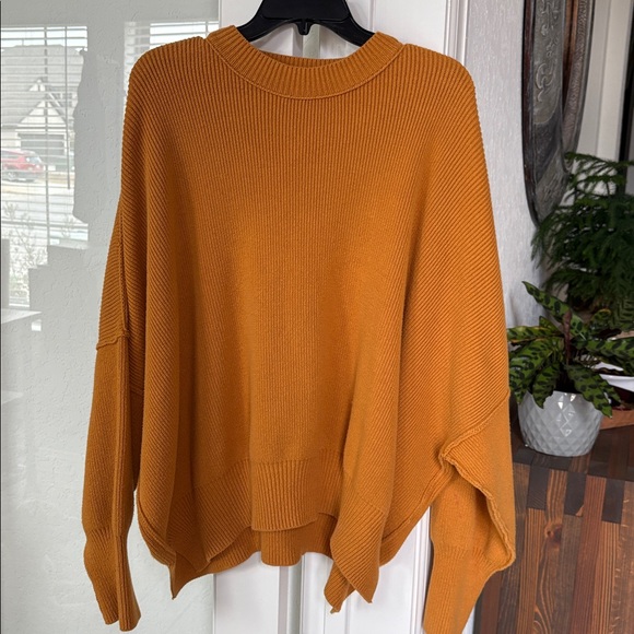 Free People Easy Street Tunic Sweater Size M EUC - Picture 8 of 9